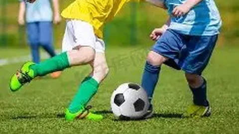 《詹俊揭秘：伯恩茅斯激战曼城，客场高位逼抢演绎激情防反盛宴！》